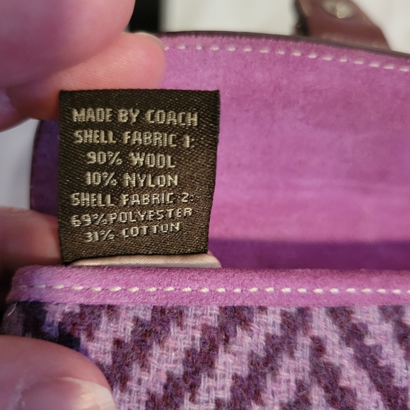 Rare Coach wristlet - Picture 7 of 7